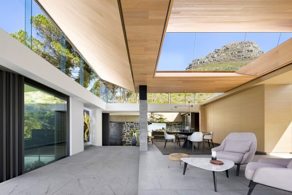 skylight-600x400.jpg