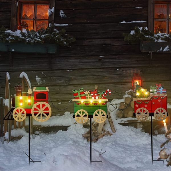 classic-train-christmas-decorations-outd