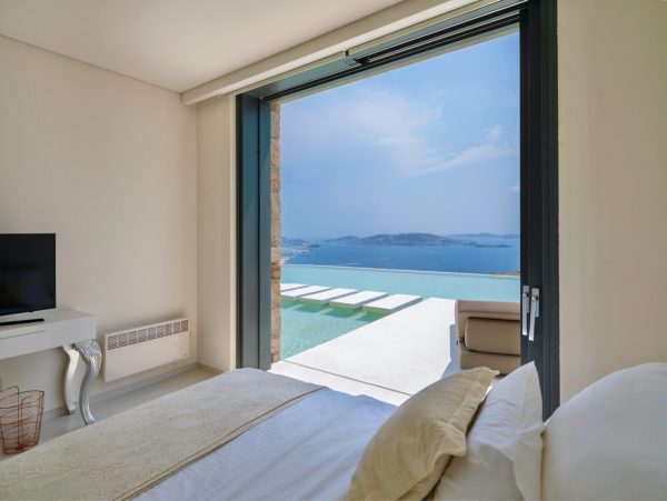 guest-room-with-a-view-600x451.jpg
