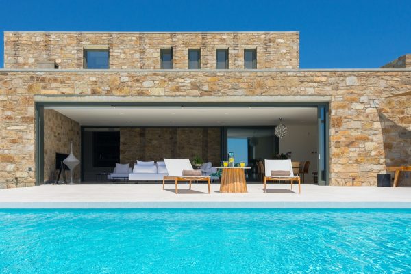luxury-home-stones-600x401.jpg