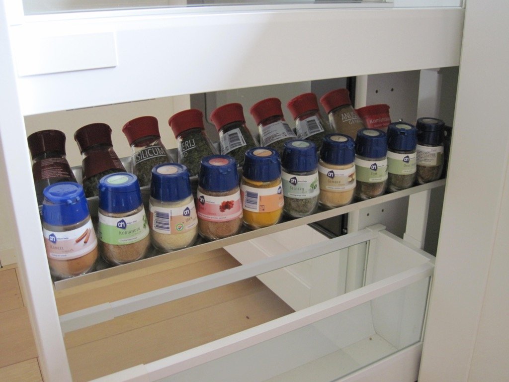 pull out spice rack