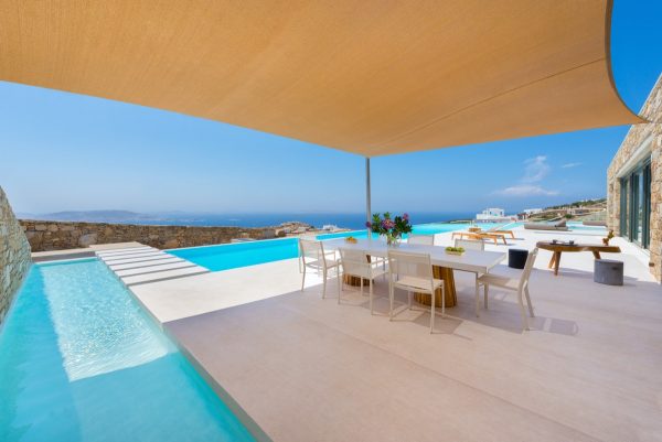 outdoor-artificial-shade-600x401.jpg