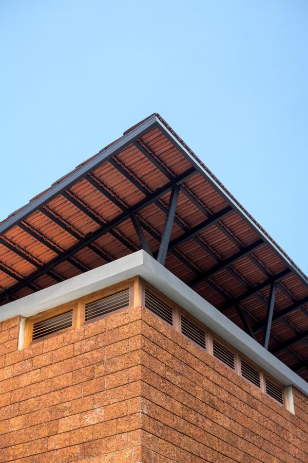 brick-architecture-600x900.jpg