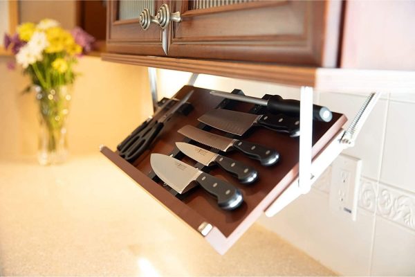 convenient-under-cabinet-magnetic-knife-