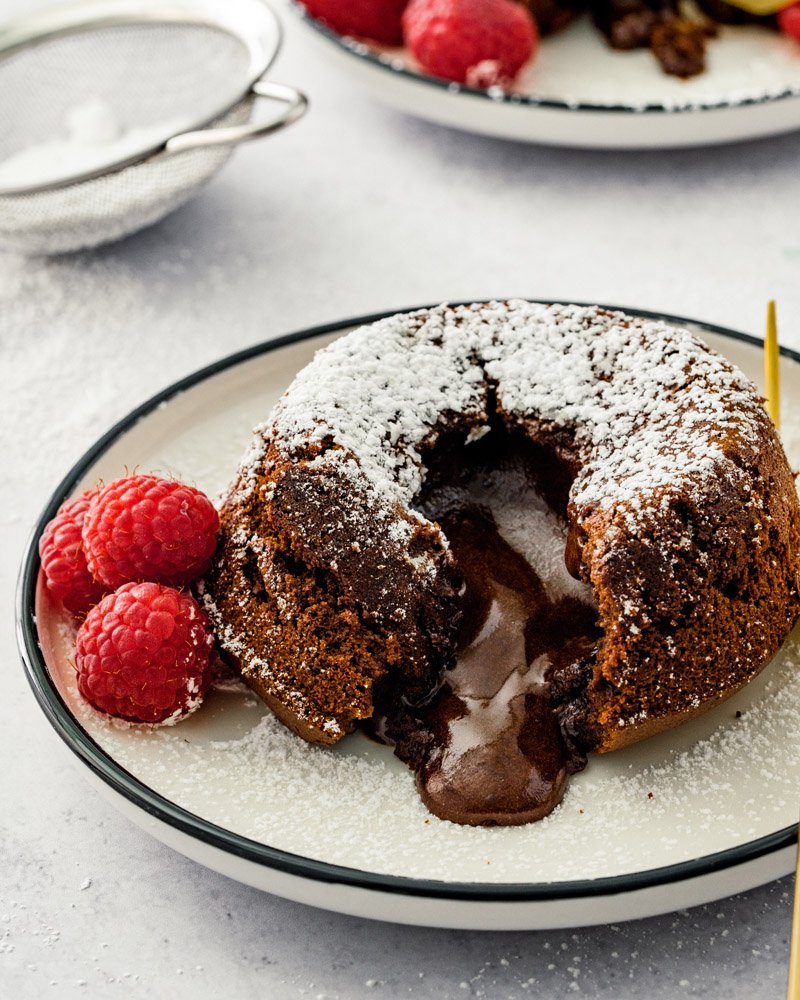 Molten lava cake